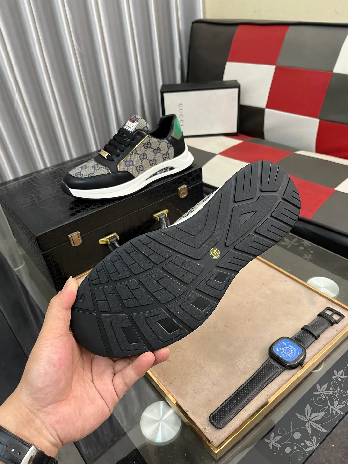 Men's shoes 💰420⌚️⌚️[GUCCI] The latest trendy men's casual shoes, the fabric is made of embossed cowhide imported from Italy, comfortable sheepskin lining + feet, the original outsole is wear-resistant and non-slip, high-level version, exquisite workmanship. Code number: 38-442️⃣Colors available